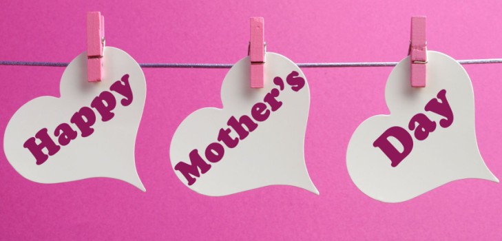 Sms avec la fête des mères - court, drôle, en vers et en prose. Messages de félicitations à maman, soeur, petite amie, belle-mère, femmes familières