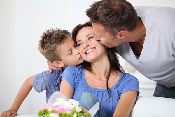 Poèmes pour maman: belle, touchante, courte, longue, de fille et fils