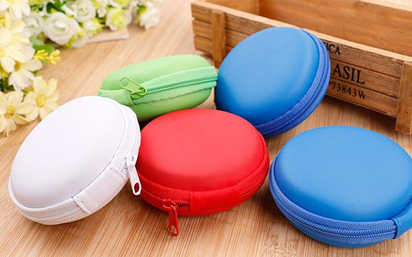 TOP-3 cadeaux élégants et polyvalents pour le voyageur