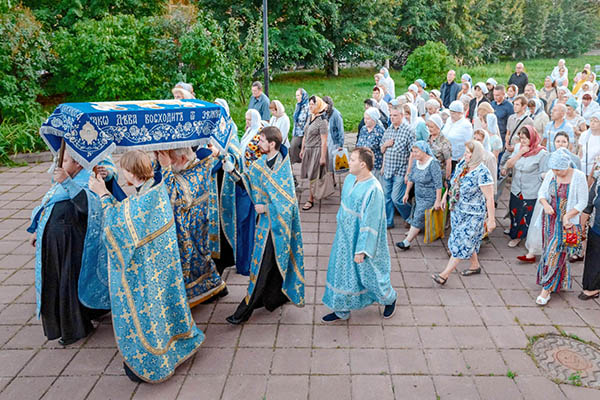 Assomption de la Bienheureuse Vierge Marie 2017: signes et félicitations