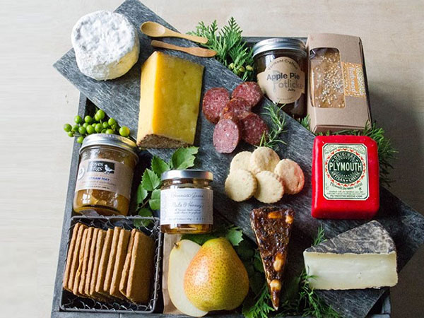 Cadeaux délicieux pour les amis et la famille: TOP-3 idées topiques