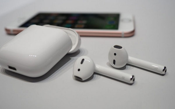 Sound without Borders: Écouteurs sans fil Apple AirPods