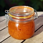 Confiture d'abricot dans le multivark pour l'hiver