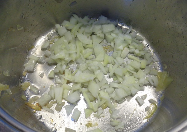 Adjika de la courgette pour l'hiver: recettes étape par étape du blanc avec une photo