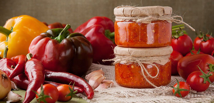 Accueil adzhika pour l'hiver - les meilleures recettes de la billette avec cuisson et sans cuisson