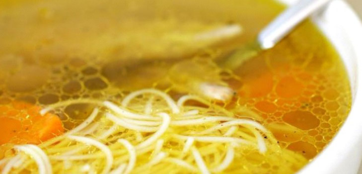 Soupe au poulet parfumée