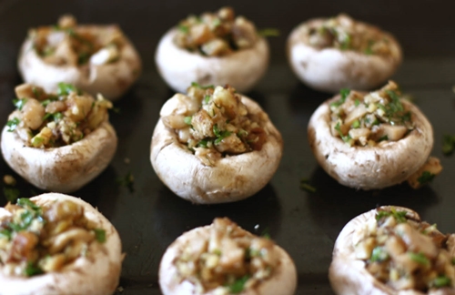 Photo d'une recette de champignons farcis au four