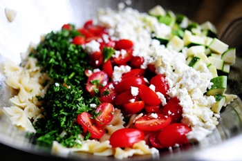 recette pour une salade intéressante avec courgettes