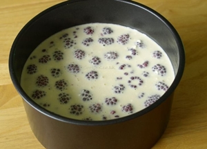 Photo d'une recette d'un savoureux gâteau cramoisi