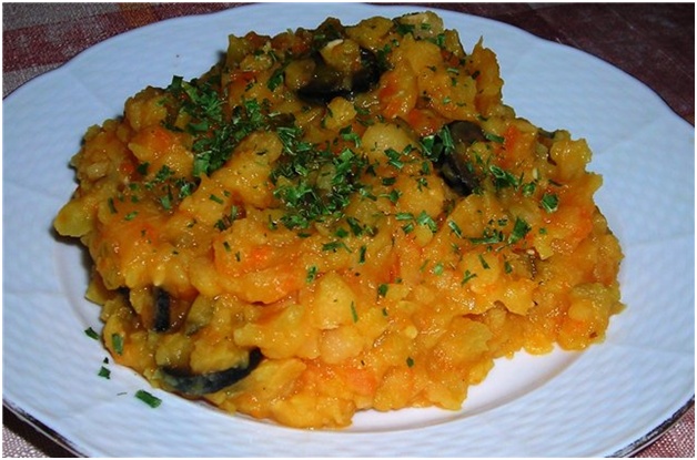 une assiette de bouillie