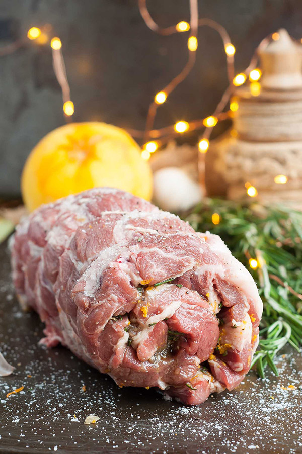 Chaud pour la nouvelle année 2017 - recettes étape par étape avec des photos de délicieux premier et deuxième plats