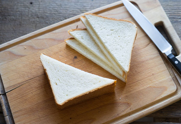 Recette gastronomique: toast à la sauce crémeuse