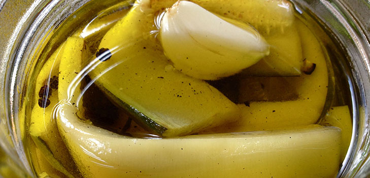 Courgettes épicées en coréen - la recette la plus délicieuse pour l'hiver