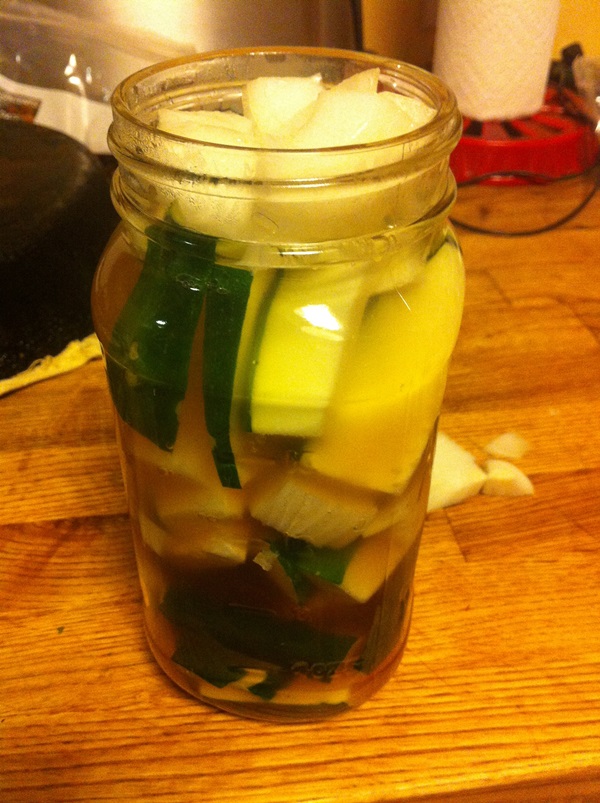 Courgettes épicées en coréen - la recette la plus délicieuse pour l'hiver