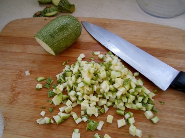 Courgettes épicées en coréen - la recette la plus délicieuse pour l'hiver