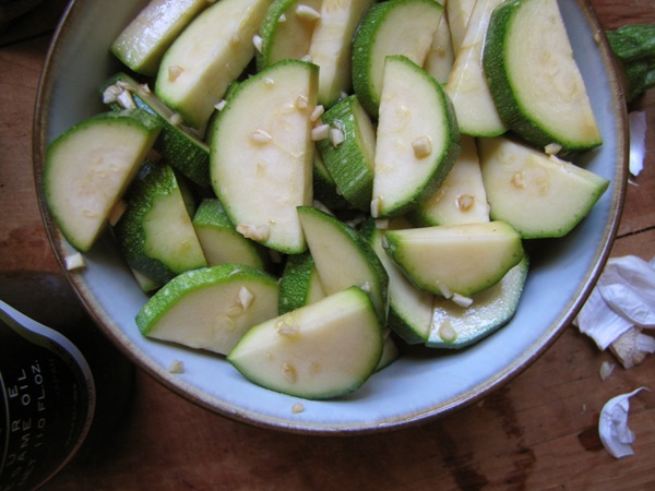 Courgettes épicées en coréen - la recette la plus délicieuse pour l'hiver