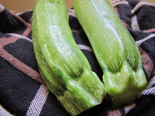Courgettes épicées en coréen - la recette la plus délicieuse pour l'hiver
