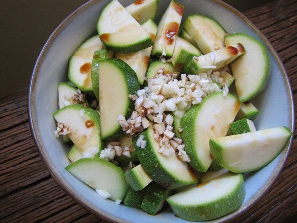 Courgettes épicées en coréen - la recette la plus délicieuse pour l'hiver
