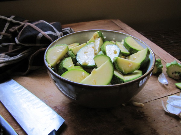 Courgettes épicées en coréen - la recette la plus délicieuse pour l'hiver