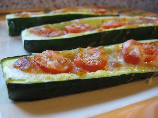 Courgettes savoureuses au four - recettes