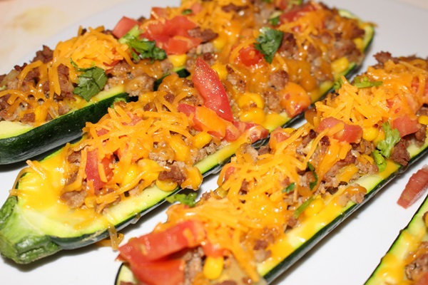 Courgettes savoureuses au four - recettes