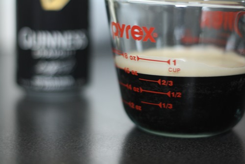 Comment faire des biscuits sur la bière: une recette simple avec une photo
