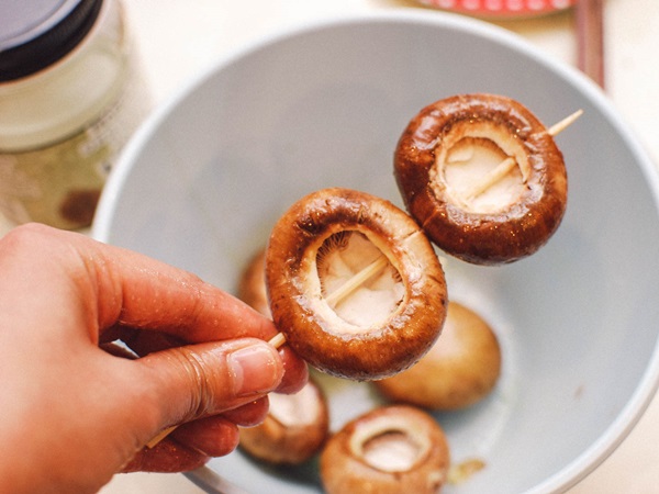 Comment mariner les champignons