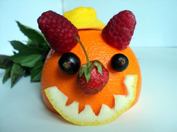 Belle portion et portion de fruits