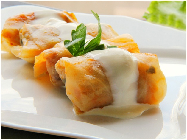 rouleaux de chou à la crème sure