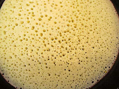 Comment faire cuire des crêpes sur le yaourt - les meilleures recettes avec une photo