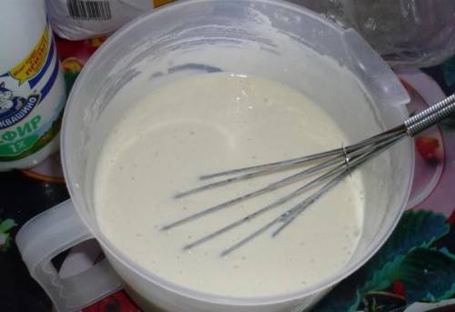 Comment faire cuire des crêpes sur le yaourt - les meilleures recettes avec une photo