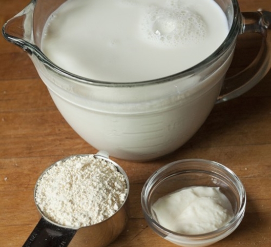 Comment préparer du yogourt avec du levain à la maison