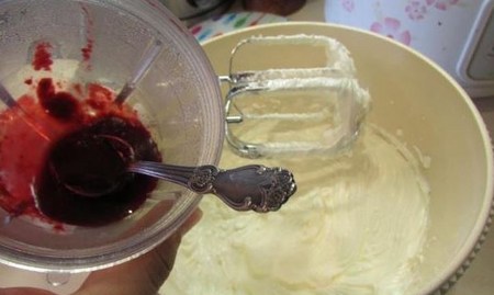 Comment faire une crème pour Cappeycakes: Recette pour beurre, chocolat et crème protéinée