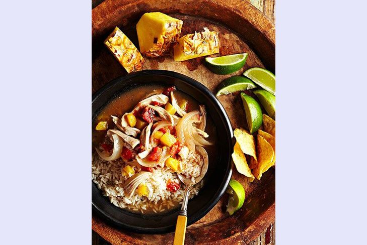 Comment faire cuire un poulet à la mexicaine avec mangue: une recette avec une photo