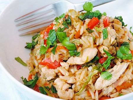 Comment cuisiner un délicieux pilaf au poulet?