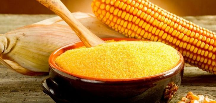 Comment faire cuire la bouillie de maïs correctement et délicieux?
