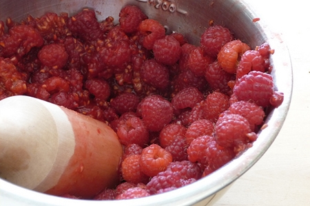 Comment congeler les framboises pour l'hiver avec du sucre