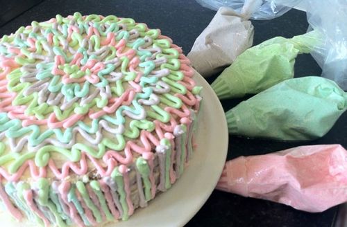 La recette pour un cupcake délicieux et inhabituel dans un multivark - étape par étape avec la photo