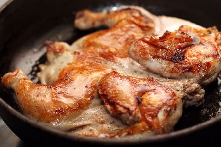 Une recette classique pour un délicieux poulet au tabac Une recette classique pour un délicieux poulet au tabac