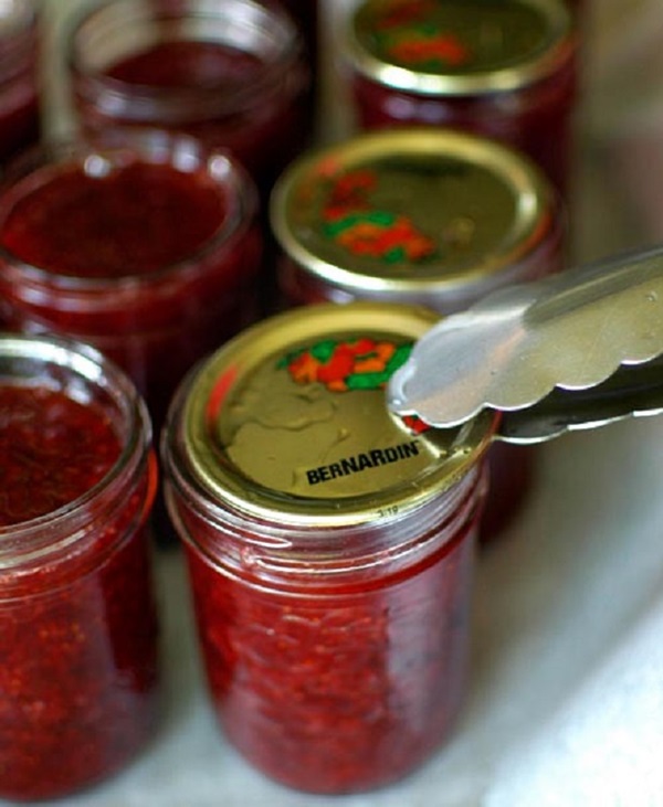 Délicieuse confiture de fraise épaisse, recettes pour l'hiver
