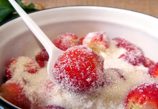 La recette des fraises dans son propre jus