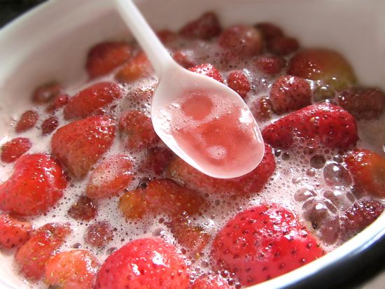 La recette des fraises dans son propre jus