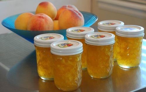 Pêches en conserve pour l'hiver, les meilleures recettes. Confiture, compote, pêches dans le jus réel