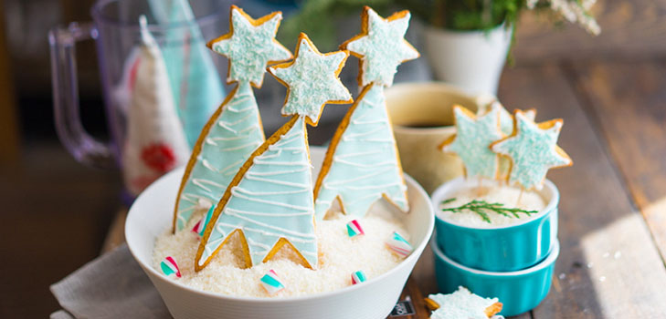 Recette facile pour les biscuits du Nouvel An avec des épices