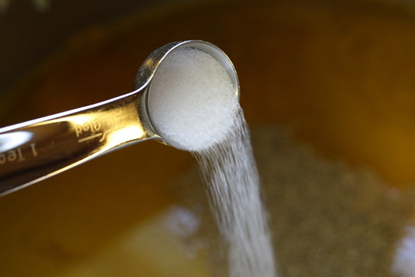 Des recettes simples pour la conservation des concombres pour l'hiver sans vinaigre