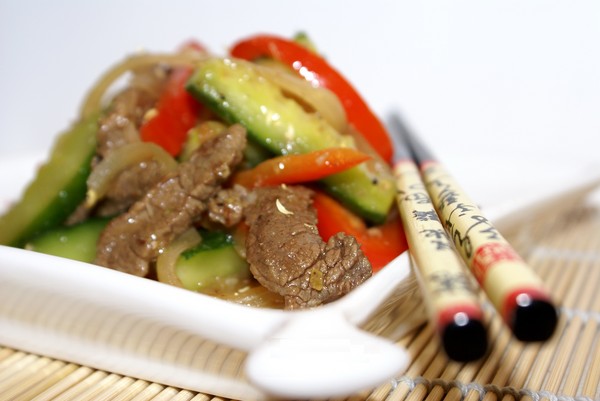 Concombres en coréen pour l'hiver - recettes avec des carottes, de la viande, sans stérilisation. Salade de concombres en coréen pour l'hiver de la cuisson rapide