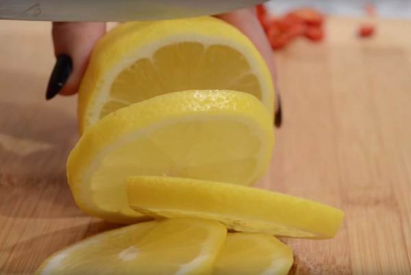 Patissons pour l'hiver, délicieuses recettes de blancs "Fingers lick" en pots - marinés, salés, sans stérilisation
