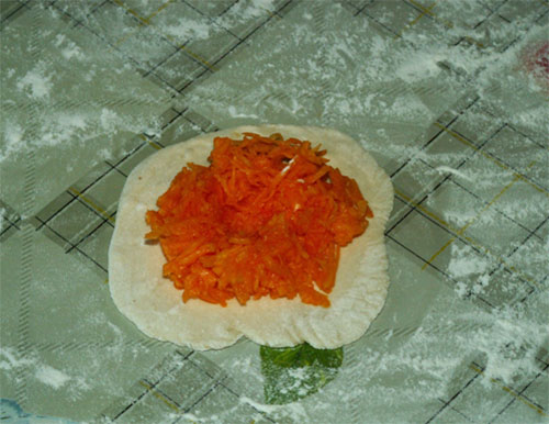Battre la citrouille sur la pâte Battre la citrouille sur la pâte