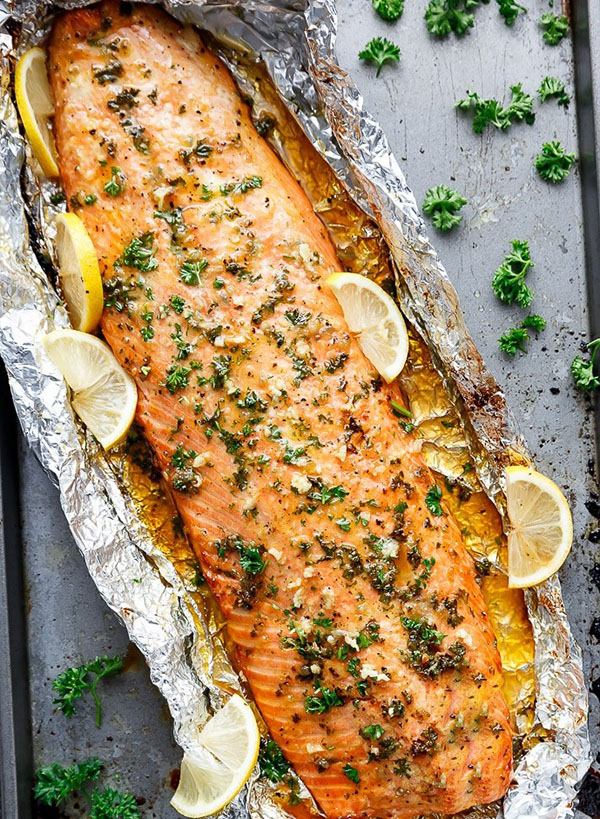 Des recettes simples et étape par étape pour la nouvelle année 2017 Cock avec photos - plats chauds, collations et salades délicieux et bon marché