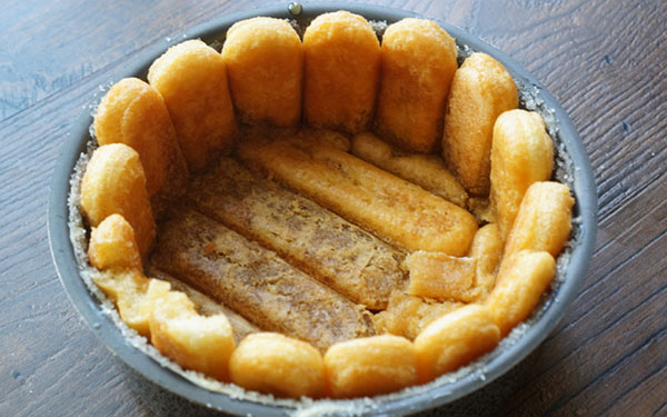 Recette pour une délicieuse pomme charlotte aux biscuits Savoyardi